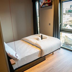 Kamer met een King Size Bed met de Toegang voor Gehandicapten